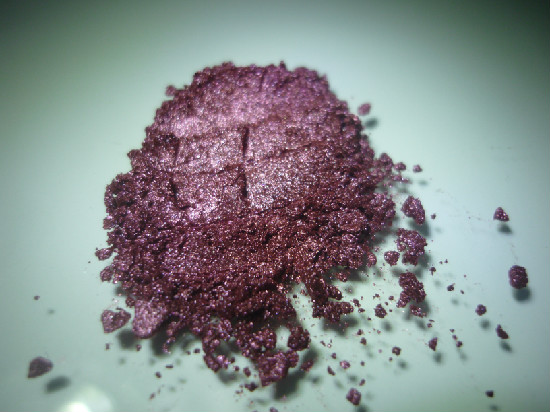 Mauve mica powder