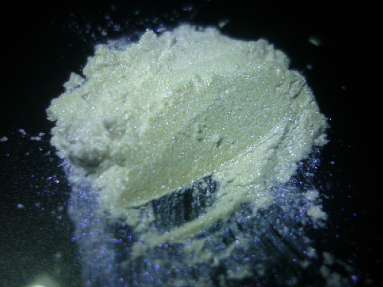 Green mica powder